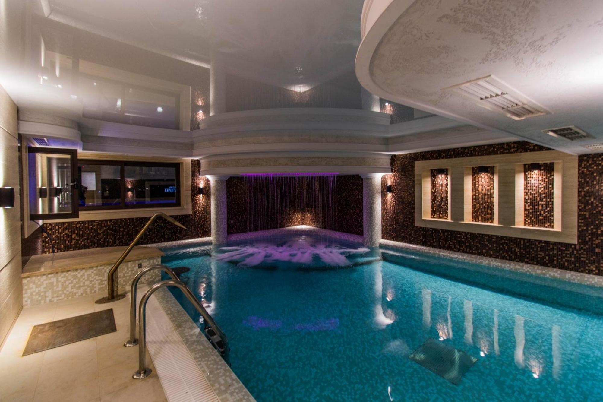 Hotel Bohemi 4*
